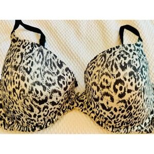 Victoria's Secret Lined Demi Bra 36D Leopard Print‎ Rhinestone Accents